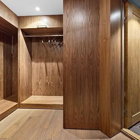 Large 41 Millions Kr - Seaview In Center * Oslo