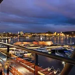 Large 41 Millions Kr - Seaview In Center Apartment *